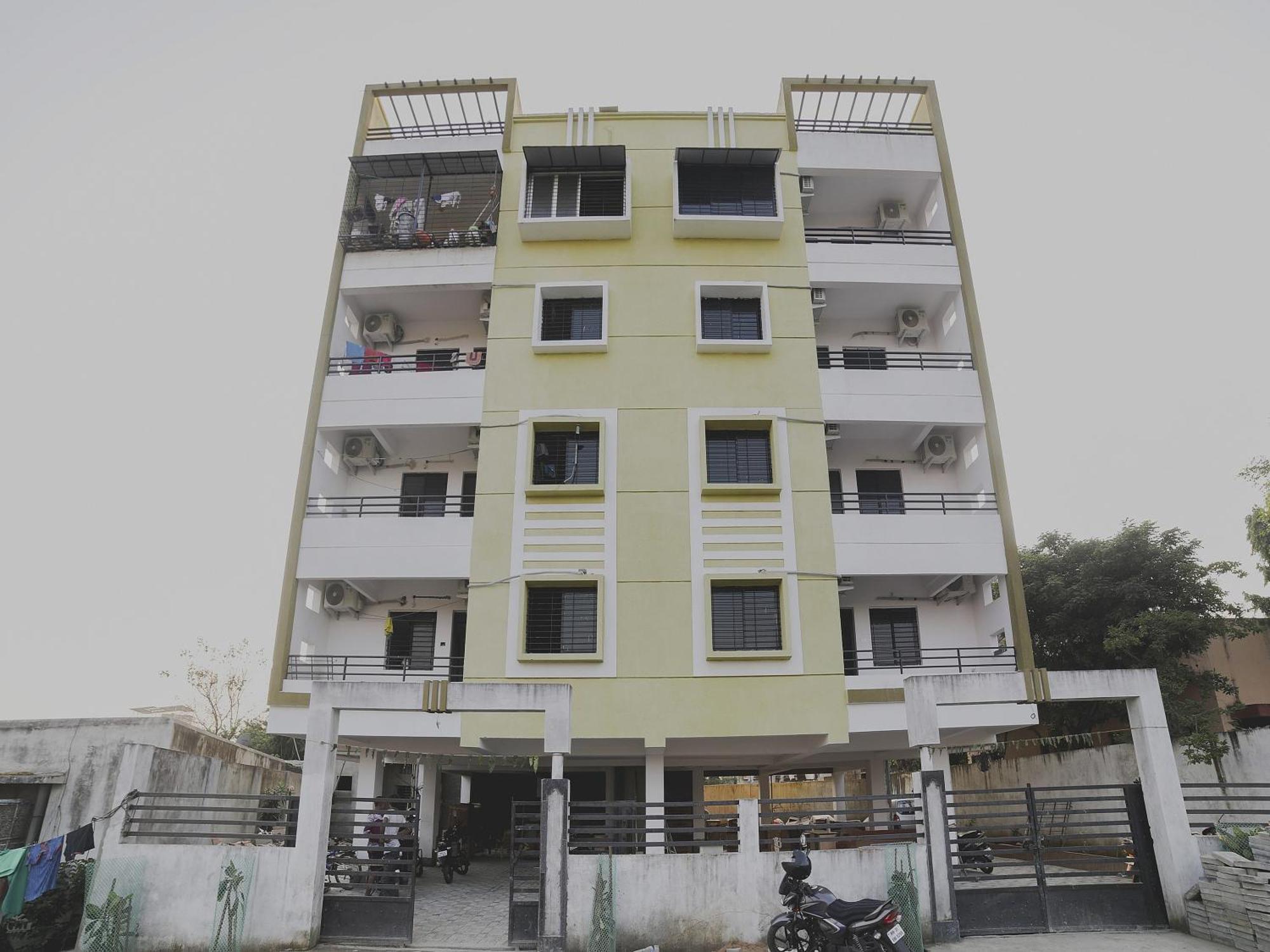נאגפור Hotel O Club Metro מראה חיצוני תמונה